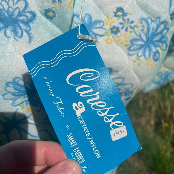 Vintage 1960s Quilted Housecoat – Blue Floral – Retro Loungewear - Picture 11 of 11